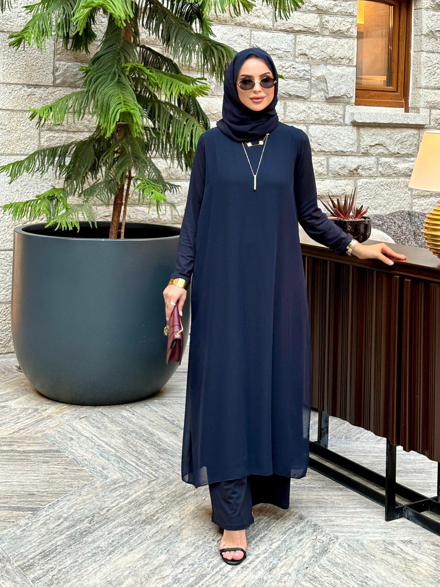 Şİfon Detaylı Lacivert Takım