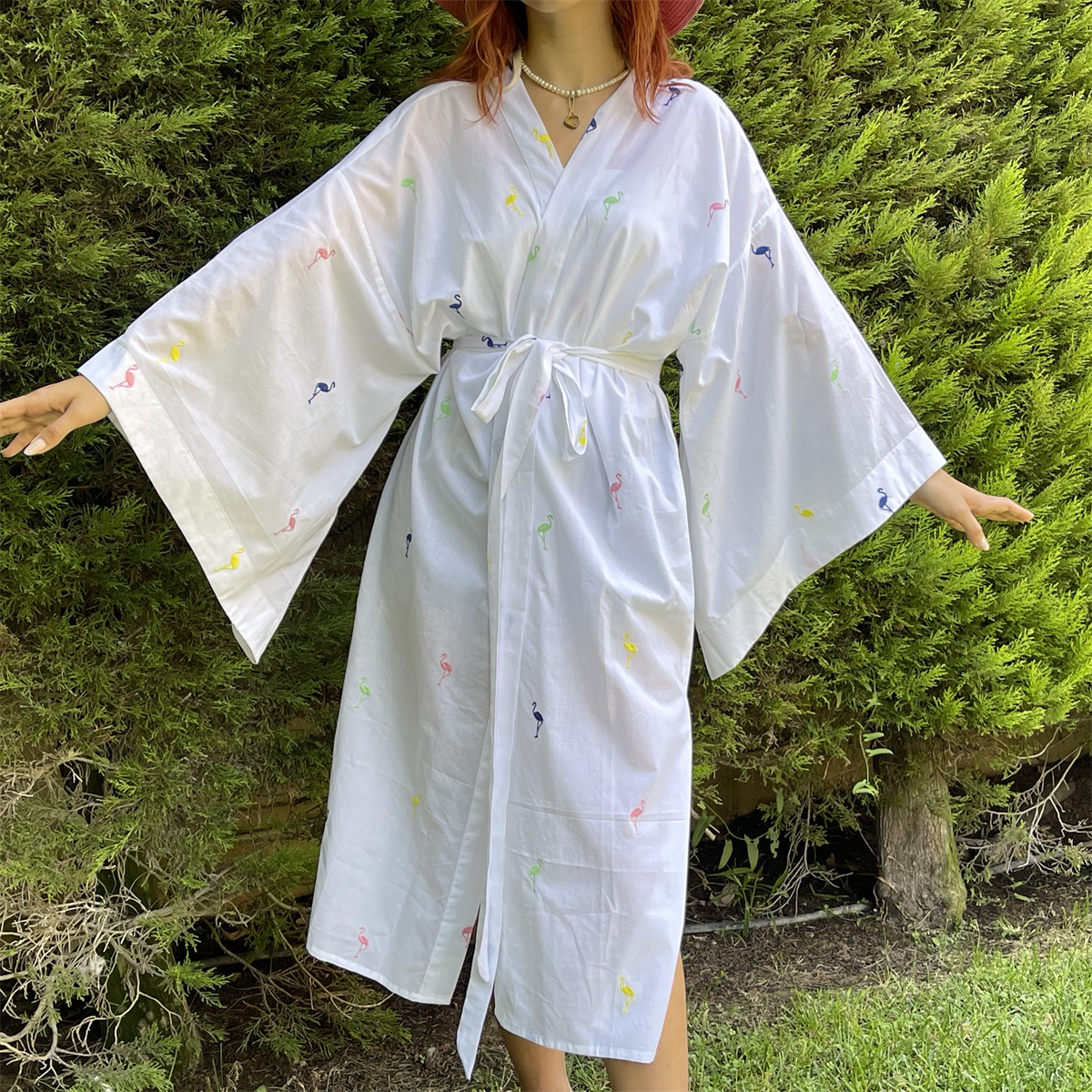 EMBROIDERED KIMONO