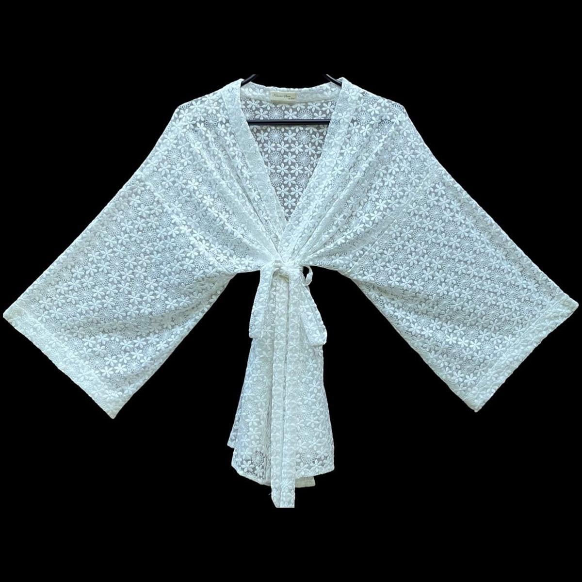 SCALLOPED KIMONO
