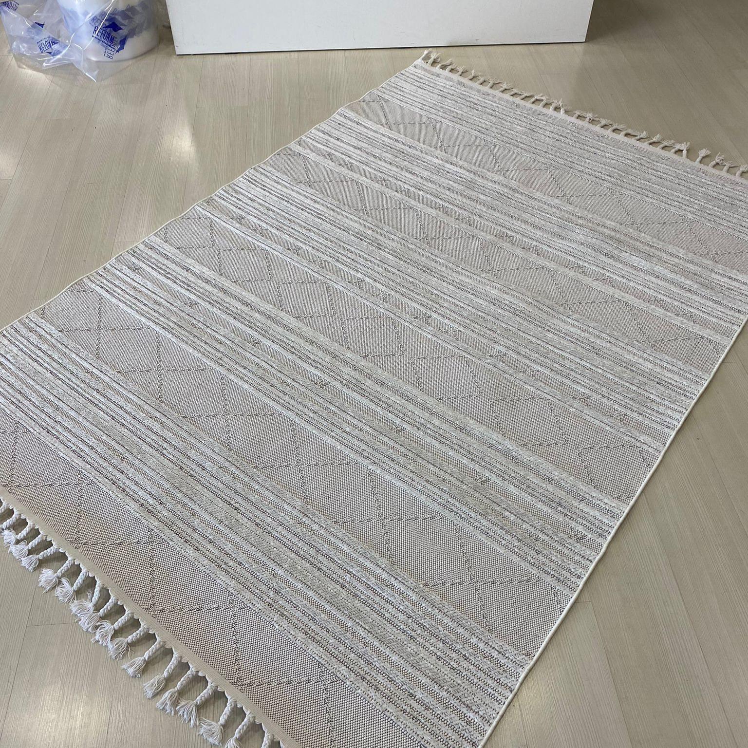 Meridyen Serisi 4804 Beyaz Şönil Kilim Yıkanabilir