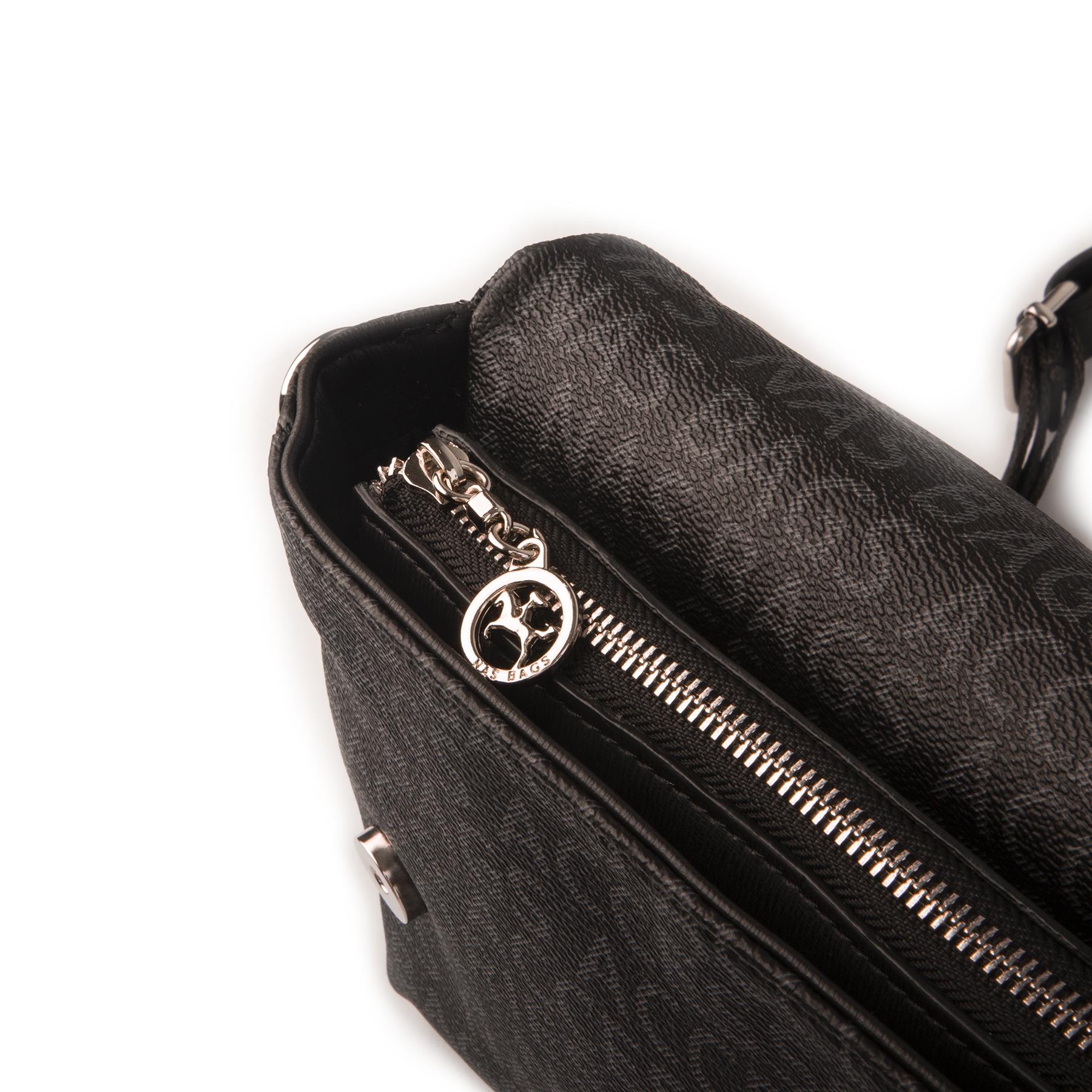 Nas Bag Kadın Çapraz Çok Cepli Spor Çanta Siyah Yazılı  (25x18x7 cm )