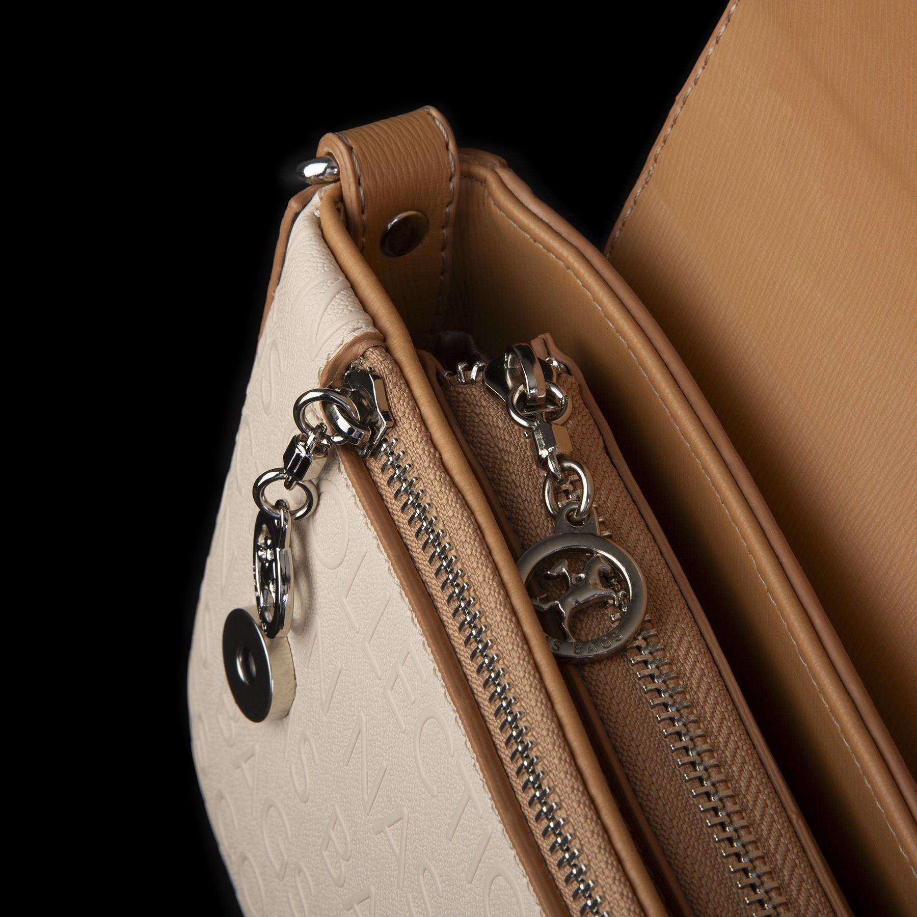 Nas Bag Kadın Postacı Çantası Çift Askılı Krem Camel  Gofraj  (22x16x5 cm)