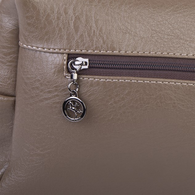 Nas Bag Çok Gözlü Yumuşak ve Hafif Yapılı Çift Askılı Omuz ve Çapraz Çanta ( 30x24 cm ) Vizon Kahve Victoria