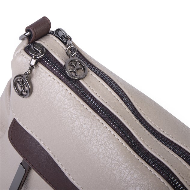 Nas Bag Çok Gözlü Yumuşak ve Hafif Yapılı Çift Askılı Omuz ve Çapraz Çanta ( 30x24 cm ) Kum Kahve Victoria