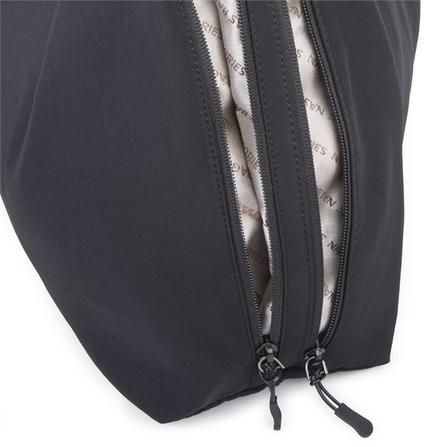 Nas Bag Kadın Büyük Boy Spor Şık Günlük Ultra Hafif Omuz Çantası (en 40 cm ; boy 32 cm ) Siyah