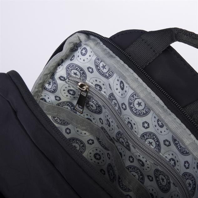 Nas Bag Kadın Çok Gözlü Su Geçirmez (water proof ) Ultra Hafif Sırt Çantası Siyah 