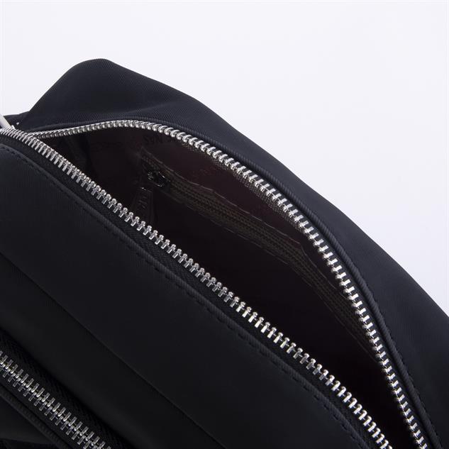 Nas Bag Kadın Kapitone Çok Cepli Çapraz Çanta Siyah Buzzy