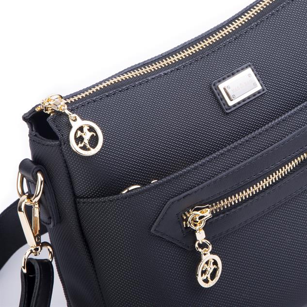Nas Bag Kadın Postacı Çapraz Çanta Siyah Lacst (en 25 cm ; boy 22 cm )