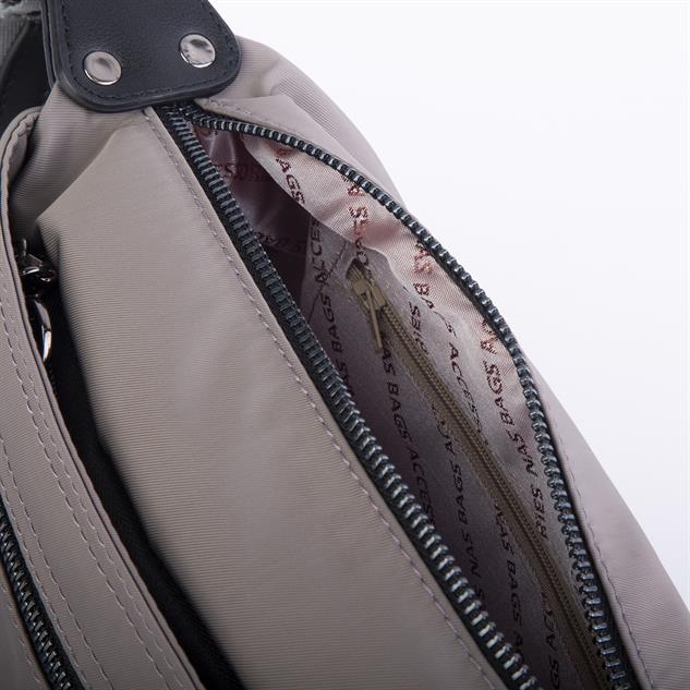 Nas Bag Kadın Salaş Çok Gözlü Çapraz Çanta Gri Siyah Buzzy ( en :30cm x boy: 20 cm )