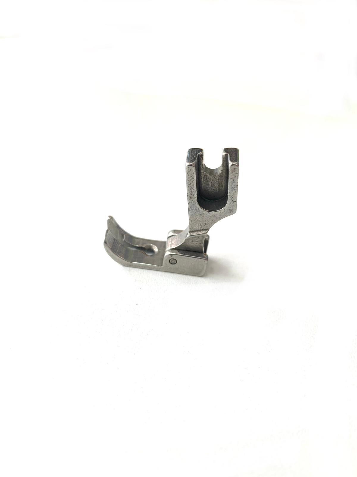 PLAIN MACHINE FRONT BINDING AND ROVING FOOT