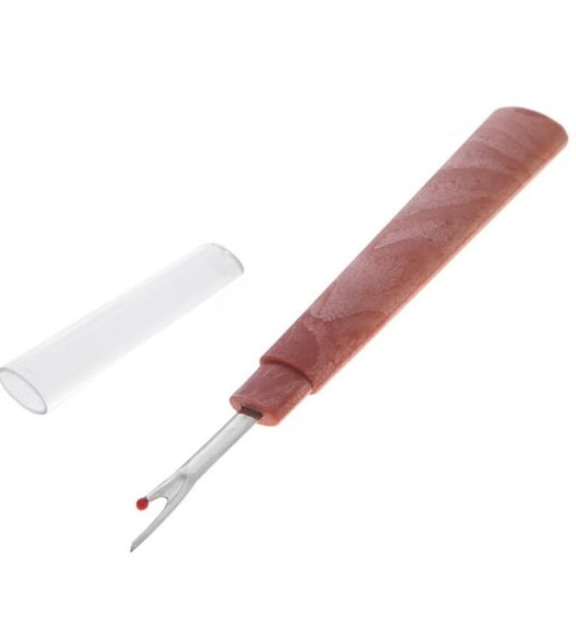 BUTTONHOLE REMOVER PLASTIC AND WOOD