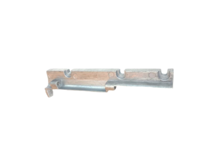 JUKİ OVERLOK KAPAK MENTEŞESİ 6700