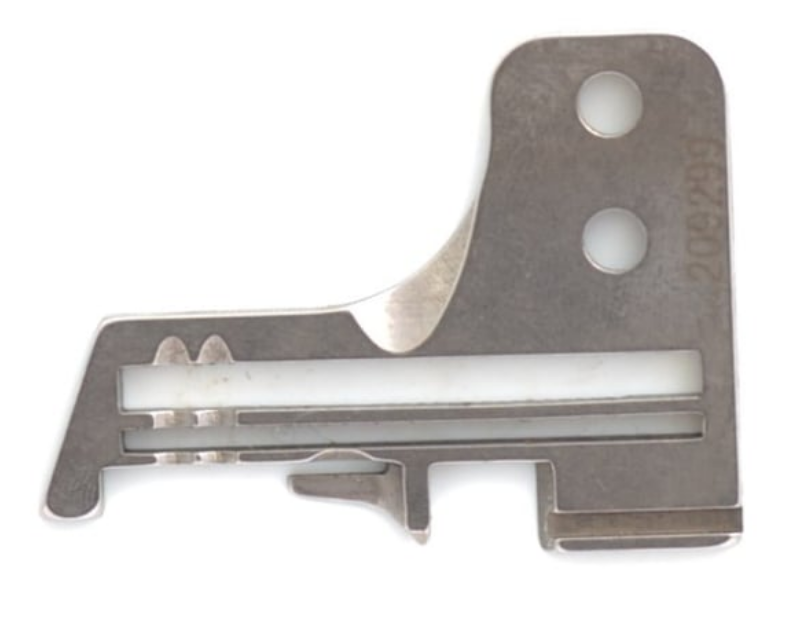 PEGASUS OVERLOCK PLATE 3 THREAD MEDIUM M700