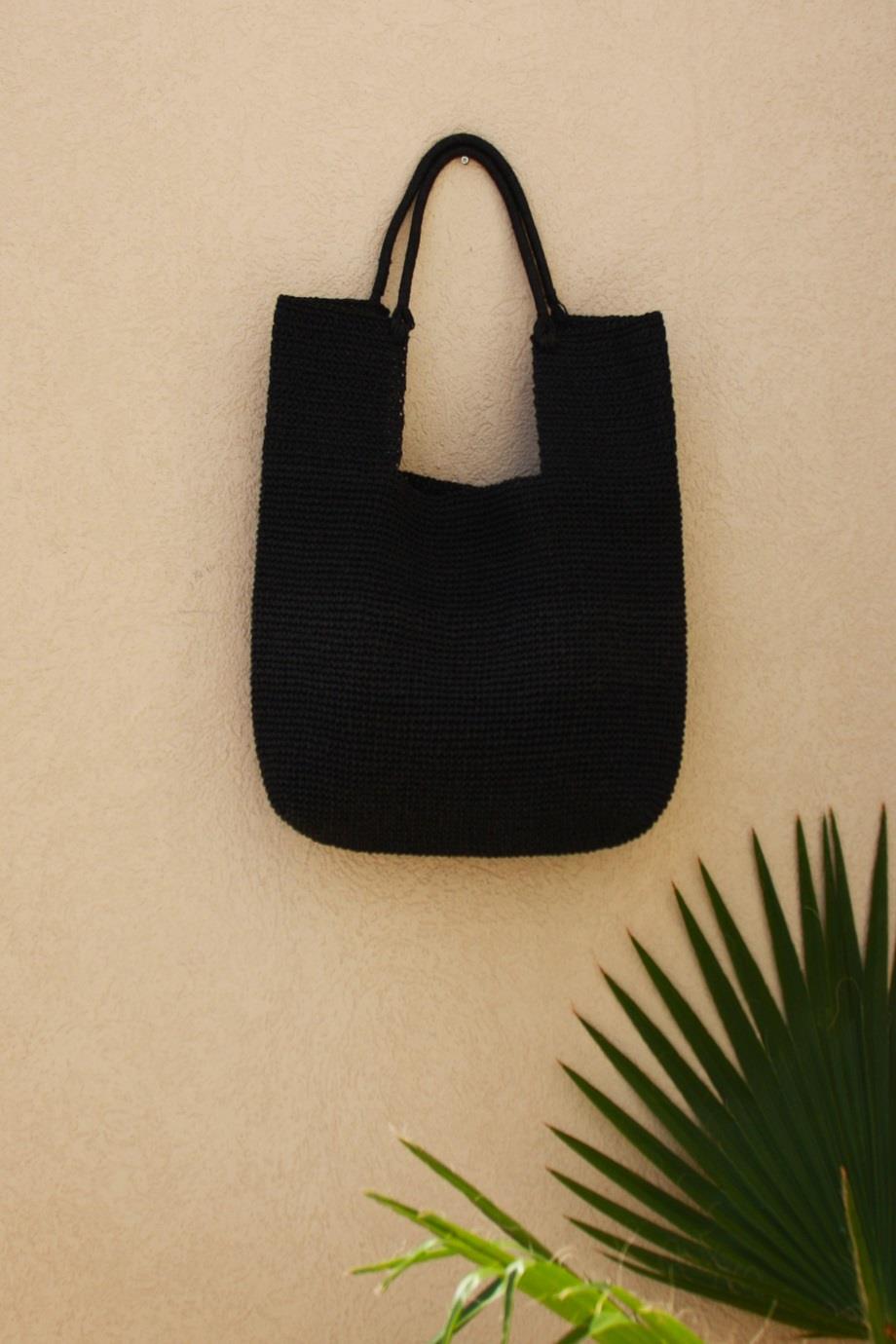 Handwoven Chic Black Natural Tote Bag