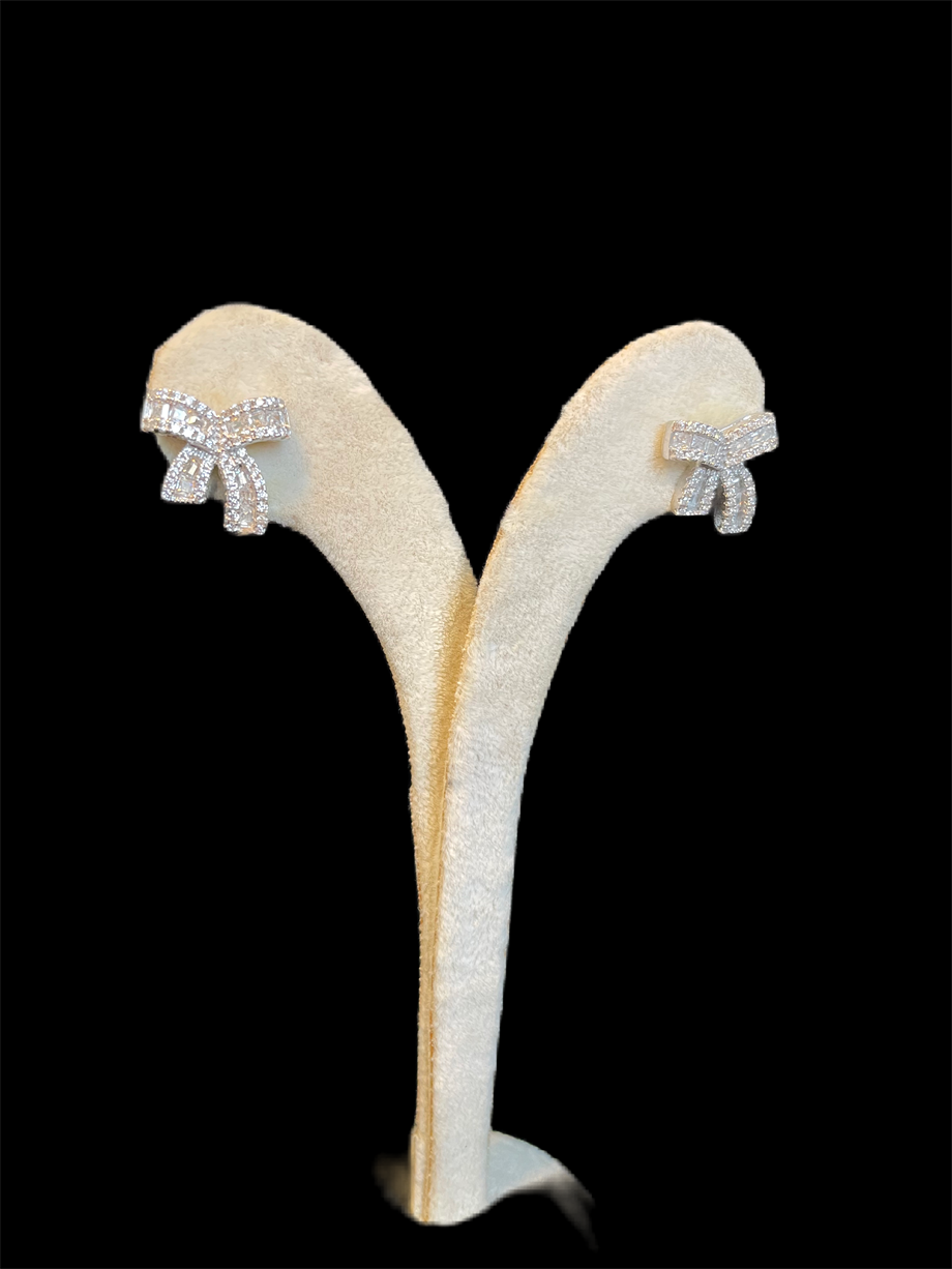 Sterling Silver, Ribbon Design Stud Earring