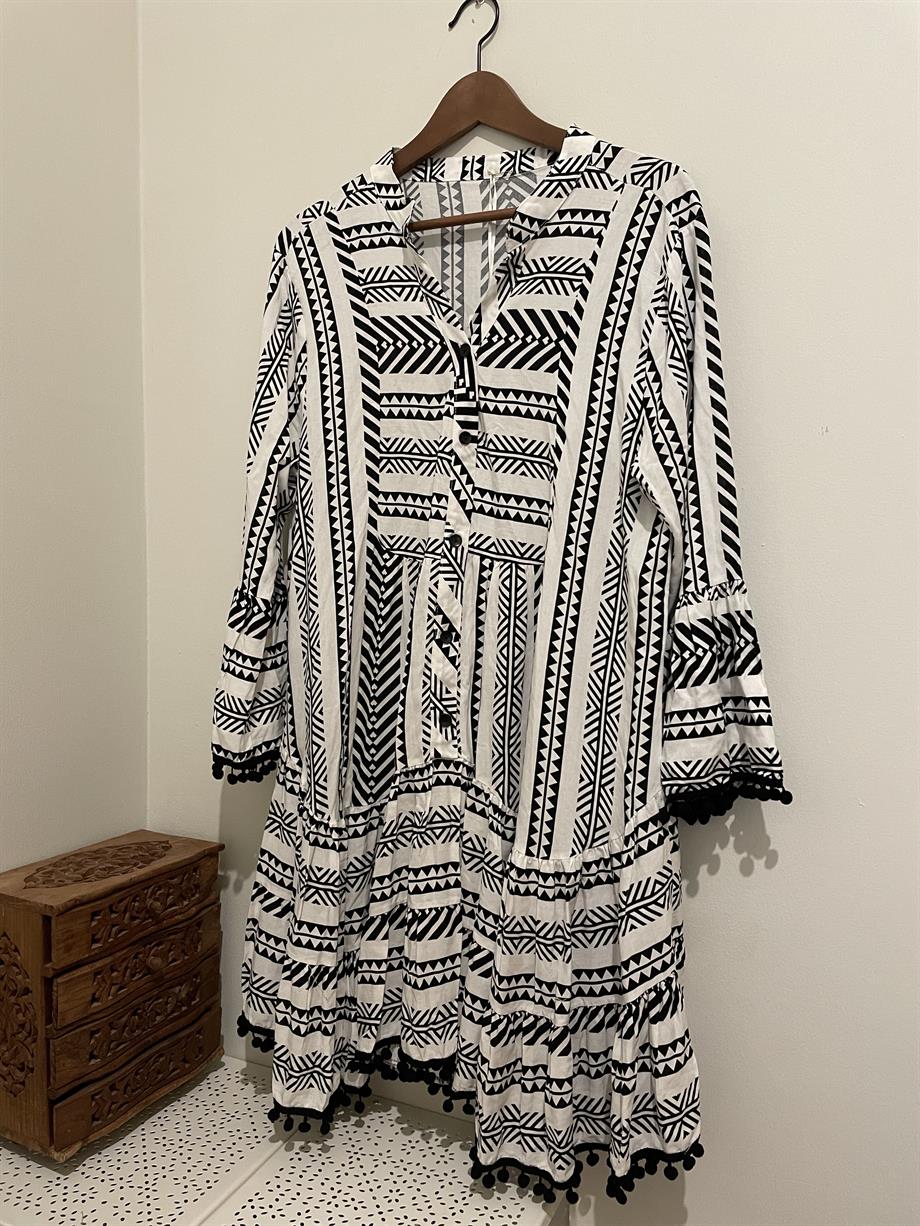 Women Casual Dress Geometric Design Black & White
