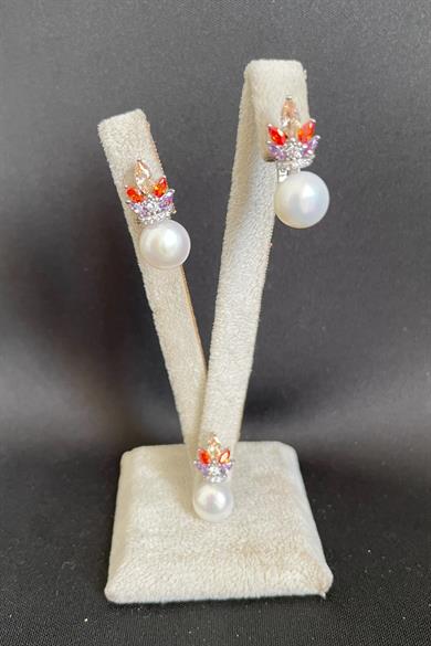 Elegance in Every Hue, Jewelry Set