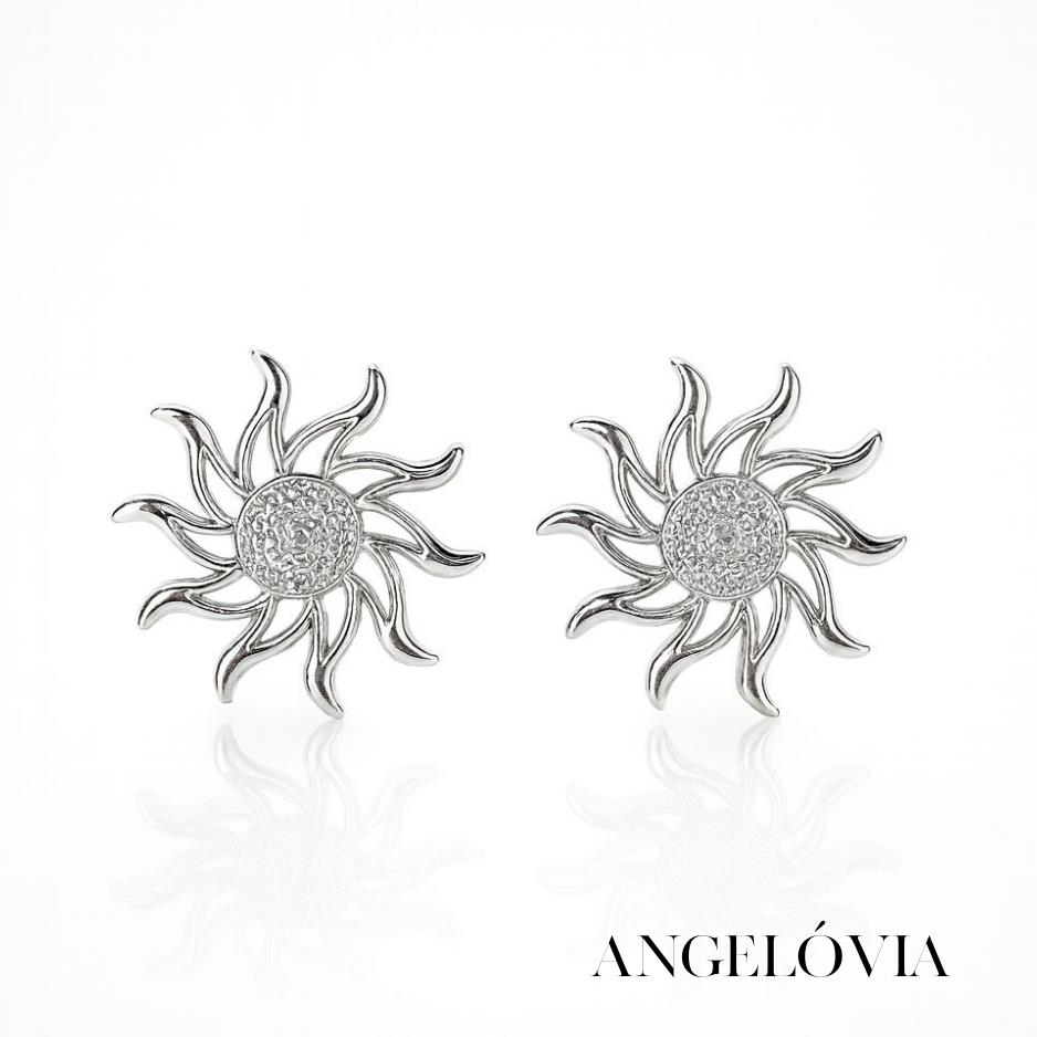 GÜMÜŞ GÜNEŞ FİGÜRLÜ ÇELİK KÜPE