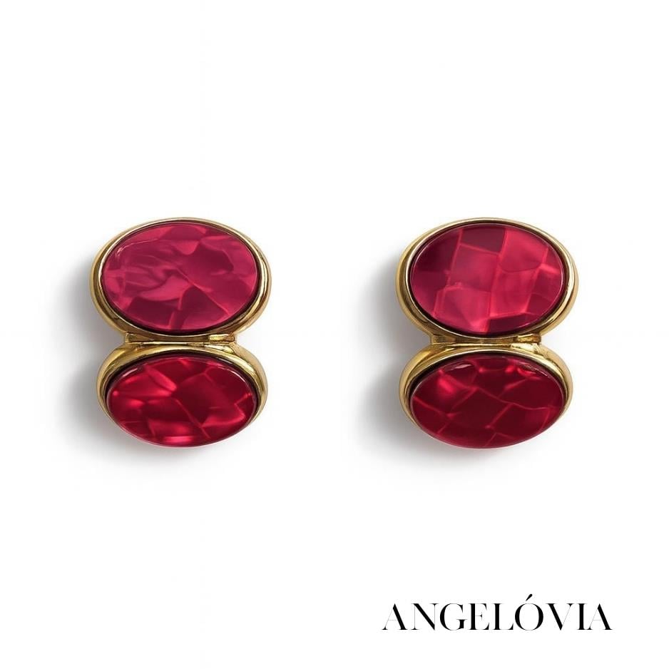 OVAL FORMLU MODERN KIRMIZI TAŞLI ÇELİK KÜPE