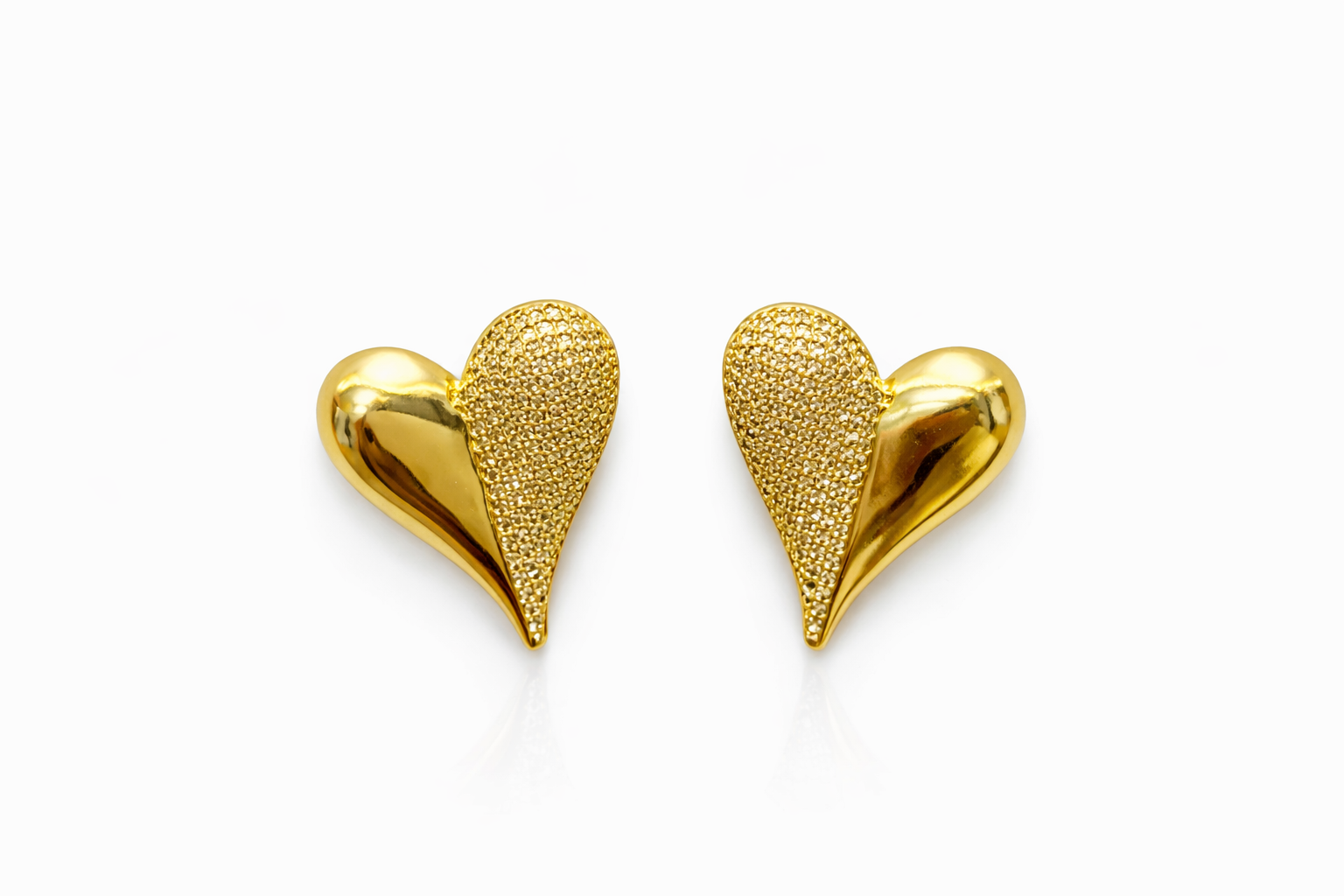 Zirkon Taşlı Gold Kalp Çelik Küpe