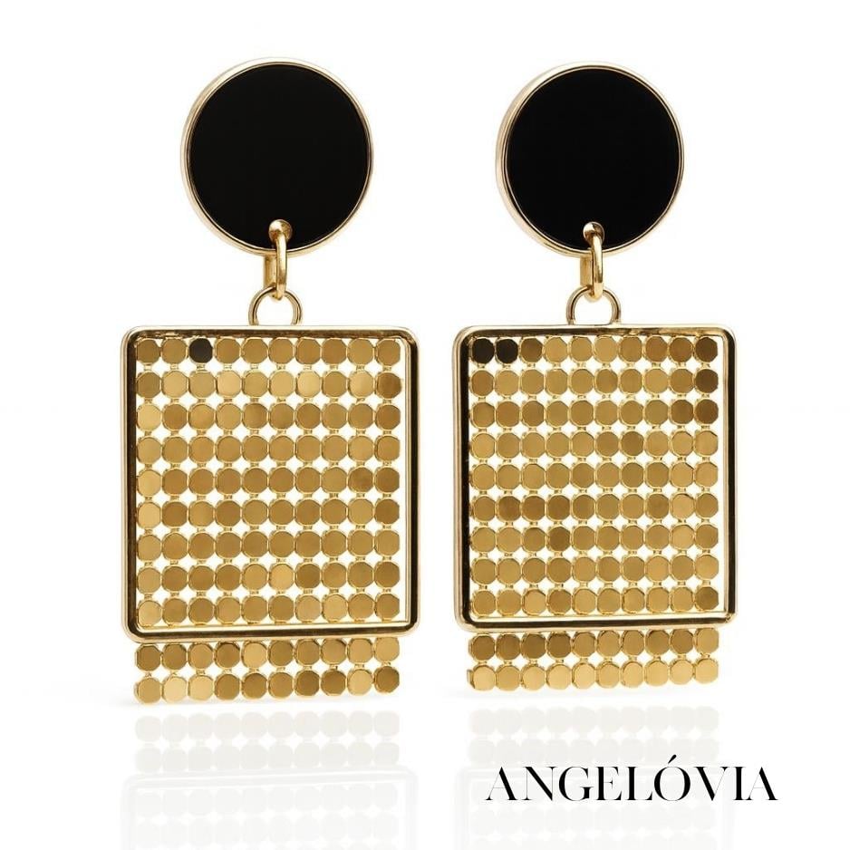 SİYAH DETAYLI KARE ÇELİK KÜPE