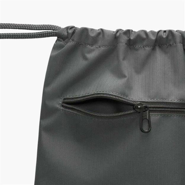 Nike Brasilia 9.5 Antrenman Spor Çantası 18 L