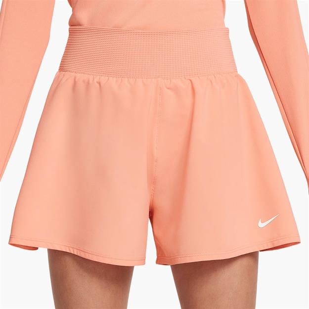 Nike Dri-FIT Genç Kız Antrenman Şortu - Somon