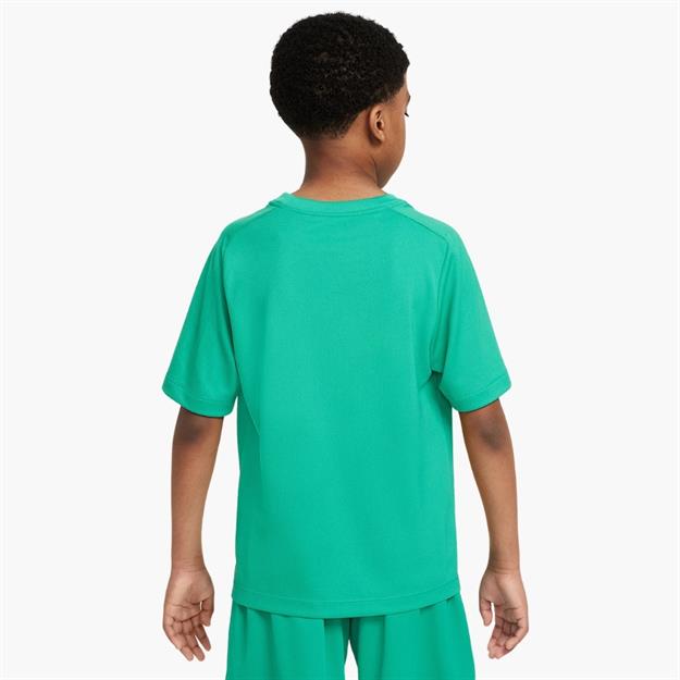 Nike Multi Dri-FIT Genç Çocuk T-Shirt - Yeşil