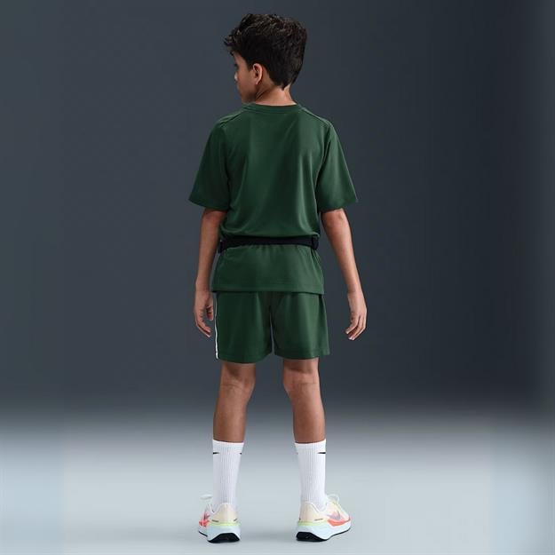 Nike Multi Dri-FIT Genç Çocuk T-Shirt -Koyu Yeşil