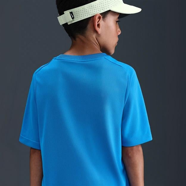 Nike Multi Dri-FIT Genç Çocuk T-Shirt - Mavi