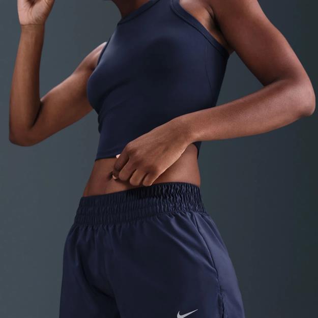 Nike One Dri-FIT Orta Bel 8 cm 2si 1 Arada Şort - Lacivert