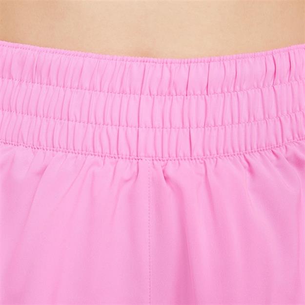 Nike One Dri-FIT Orta Belli Kısa Astarlı Şort 8 cm - Açık Pembe