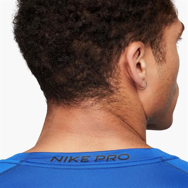 Nike PRO  Dri-FIT Uzun Kollu Fitness Üstü 