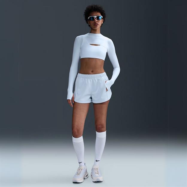 Nike Sportswear Windrunner Normal Belli 5 cm Kadın Şortu