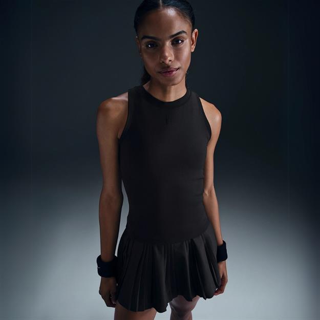 NikeCourt Advantage Dri-FIT Kadın Tenis Atleti - Siyah