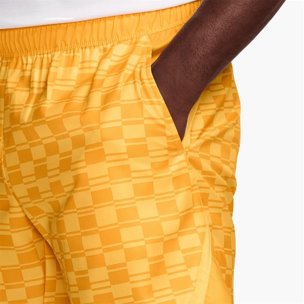 NikeCourt Victory 23 cm Tenis Şortu - Sarı