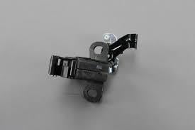 ARKA BAGAJ SAĞ ÜST KİLİDİ (OEM)-CADDY-TRANSPORTER T5 04-15 7H0827162