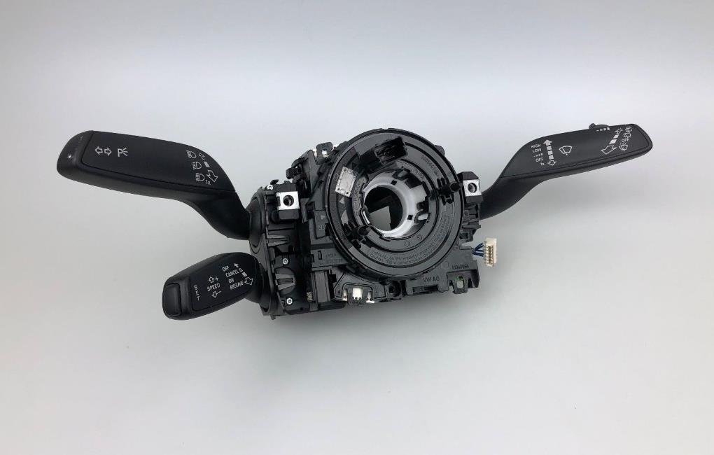 AUDİ A3 13-16 HIZ SABİTLEMELİ SİNYAL SİLECEK KOLU (8V1, 8VK)
