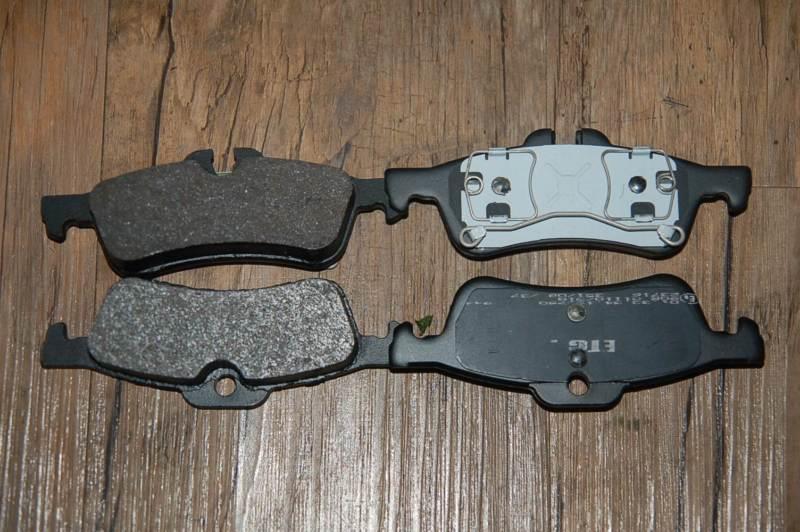 FREN BALATASI ARKA MİNİ R50-53 / 23716-23717