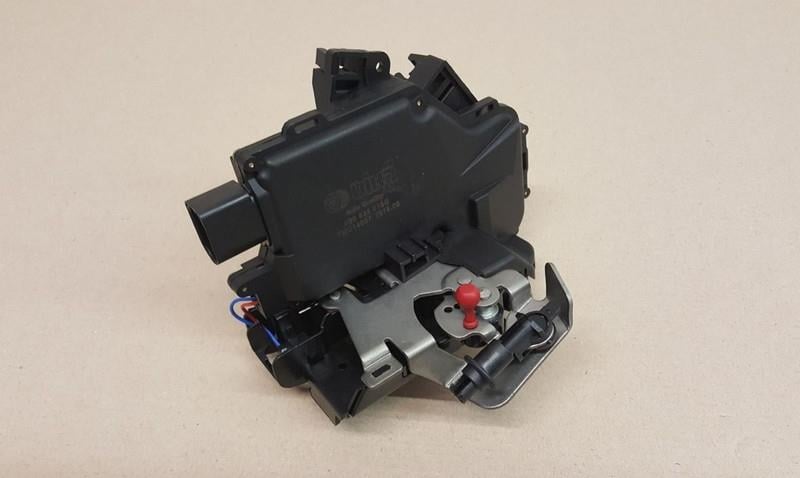 KAPI KİLİT MEKANİZMASI ARKA SOL AUDI A6 98-05