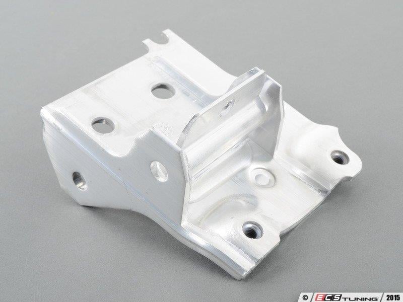 ÖN TAMPON PLAKASI SAĞ F10 2010-