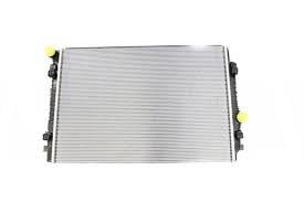 SU RADYATORU MEKANIK SU RADYATÖRÜ GOLF7-A3-LEON CJZA-CJZB-CLHB-CRKB-CRKA 1,2 TSİ-1,6 TDİ 13- 8MK376901404 (650x322x23 mm) 5Q0121251EC