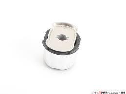 TRAVERS TAKOZU ARKA  A4-A5-A6  2011-