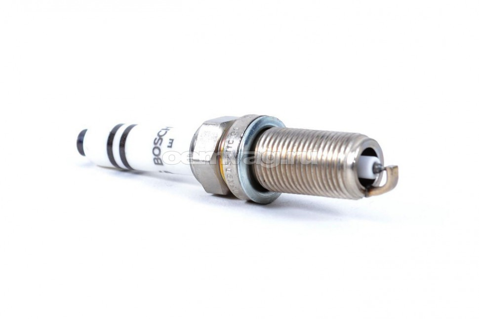 ATEŞLEME BUJİSİ PASSAT-A4-A6-TİGUAN CDHA-CABB-CDHB 1,8 TFSİ-2,0 TFSİ 08> 0242245576 101905631H