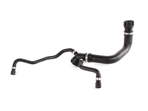BMW X5  4.4 i / 4.6 i E53 00 / 03 MODEL RADYATÖR ÜST HORTUMU 11531439120