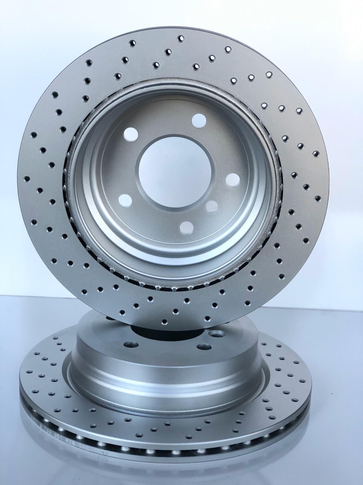 FREN DİSKİ ARKA F30-F30 LCİ-F31 F31 LCİ-F34-F34 LCİ-F35-F35 LCİ-4F32-F32 LCİ-F33-F33 LCİ-F36 10-18 34216864900 DDF2313C 92239703 KARBONLU DELİKLİ