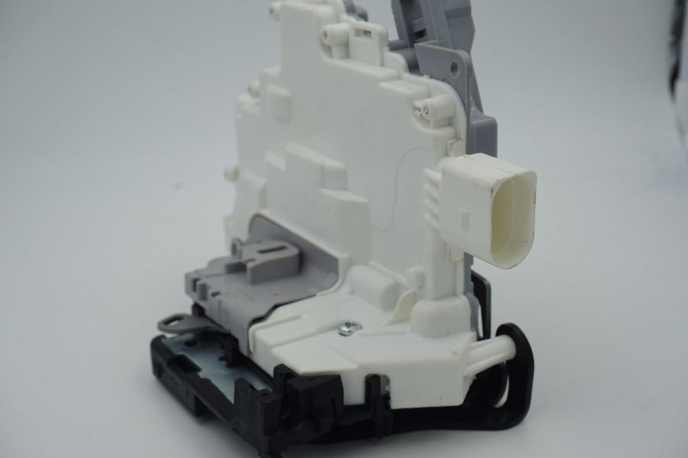 KAPI KILIDI MOTORLU SAG ON VOLKSWAGEN PASSAT 2005-2012 TIGUAN 2007-2016/ AUDI A4 - Q7 2006-2015/ SKODA SUPERB 2010-2015 3C1837016A
