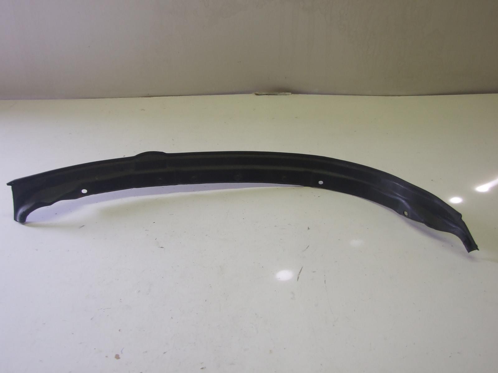 KAPI LASTİĞİ ÖN KENAR SAĞ 220  1999-05