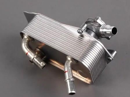 ŞANZUMAN YAĞ SOĞUTUCU E81-E82-E87-E88-E90-E91-E92-E93-X1 E84-Z4 E89 N51-N52-N53 05-11