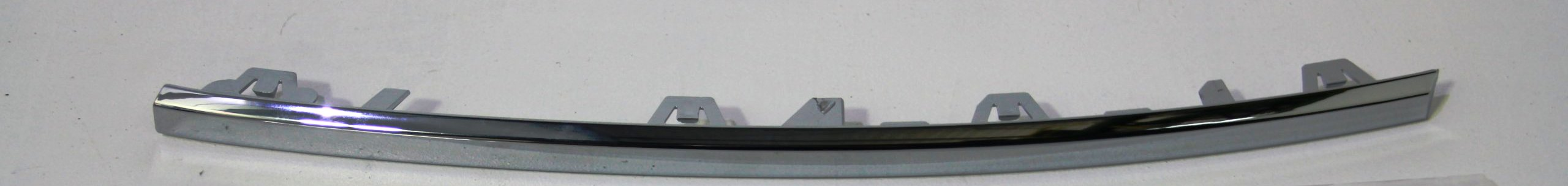TAMPON IZGARASI KROMLU SOL VW TRANSPORTER T7 15 >